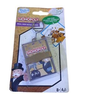 HASBRO GAMING MONOPOLY REAL MINI GAME KEYCHAIN 2021